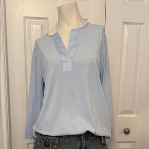 NEW Light Blue Banana Republic Women's Top. Create a bundle and save!